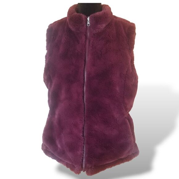 ⭐️ Nicole Miller Reversable Quilted/Faux Fur Vest Cabernet sz M - Picture 2 of 10